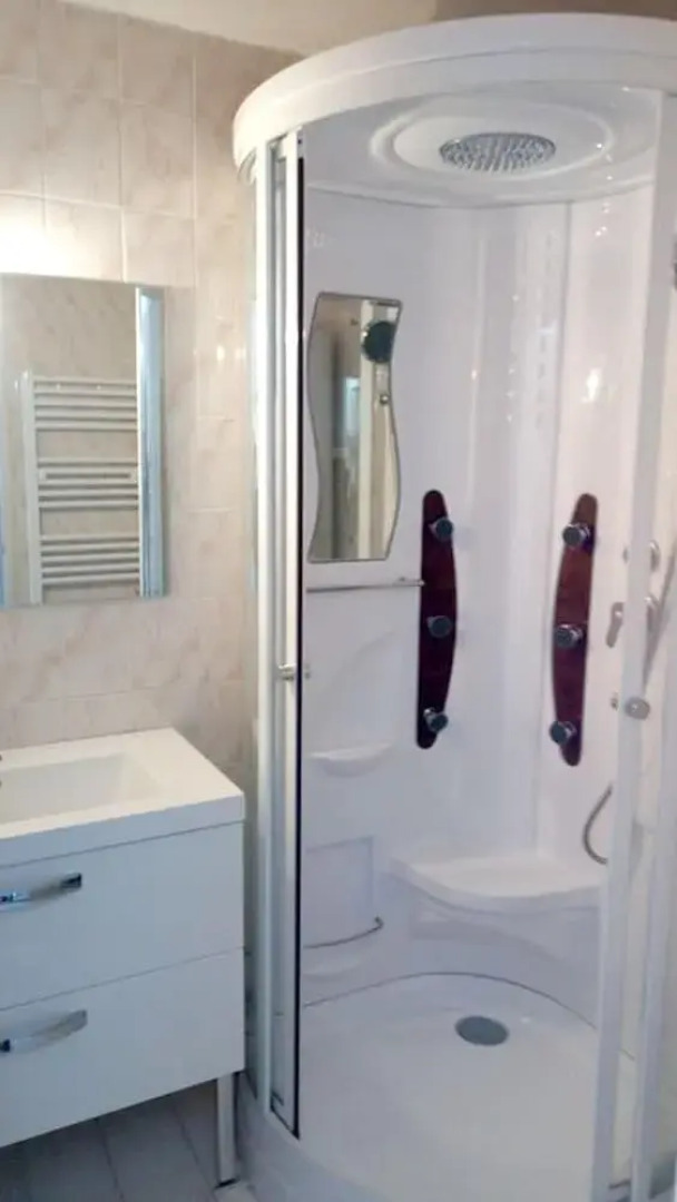 Apartment With one Bedroom in Les 2 Alpes, With Wonderful Mountain View, Furnished Terrace and Wifi - 1 km From the Slopes