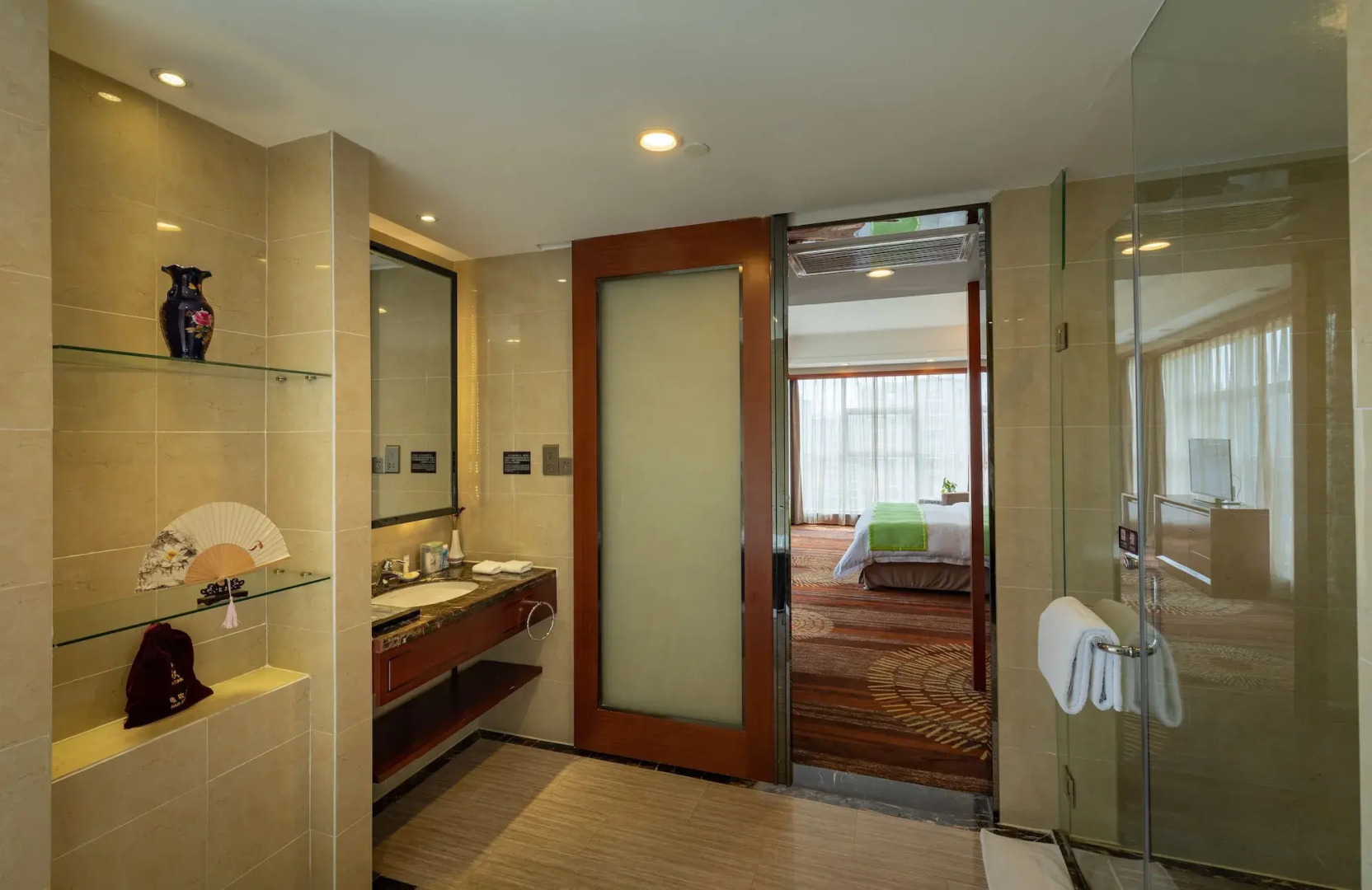 Zhangjiajie Huatian Hotel