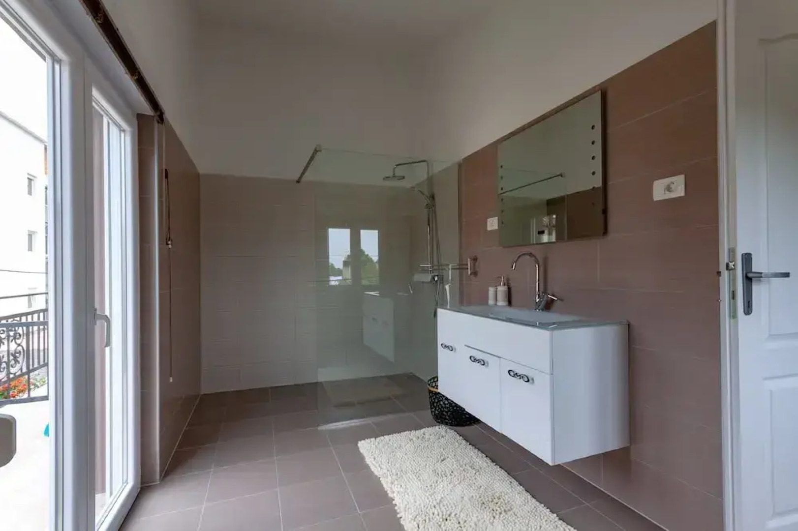 Five bedroom villa Emily with pool