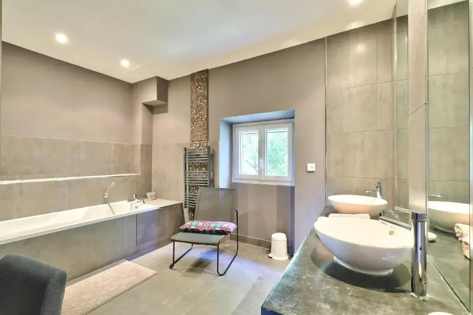 Domaine de la Dragonette Mas from the 18th century in the heart of Provence- Lubéron-Avignon