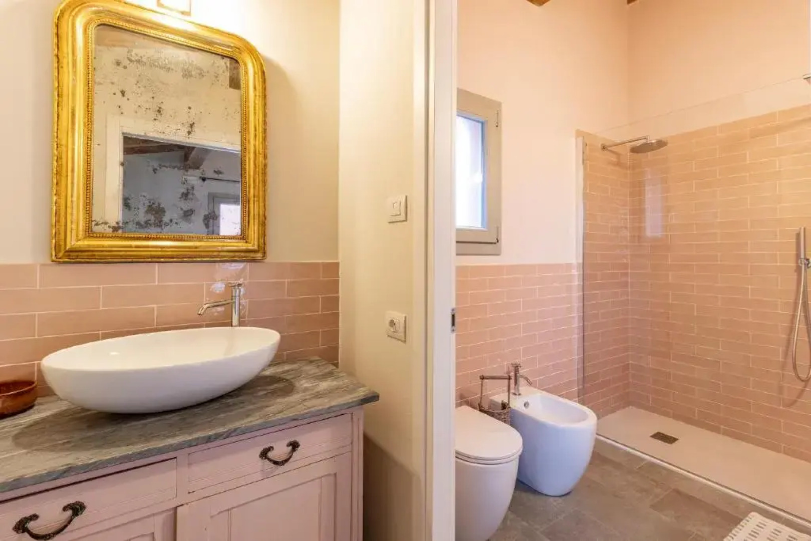 Casolare Clara with a beautiful Bio-Lake