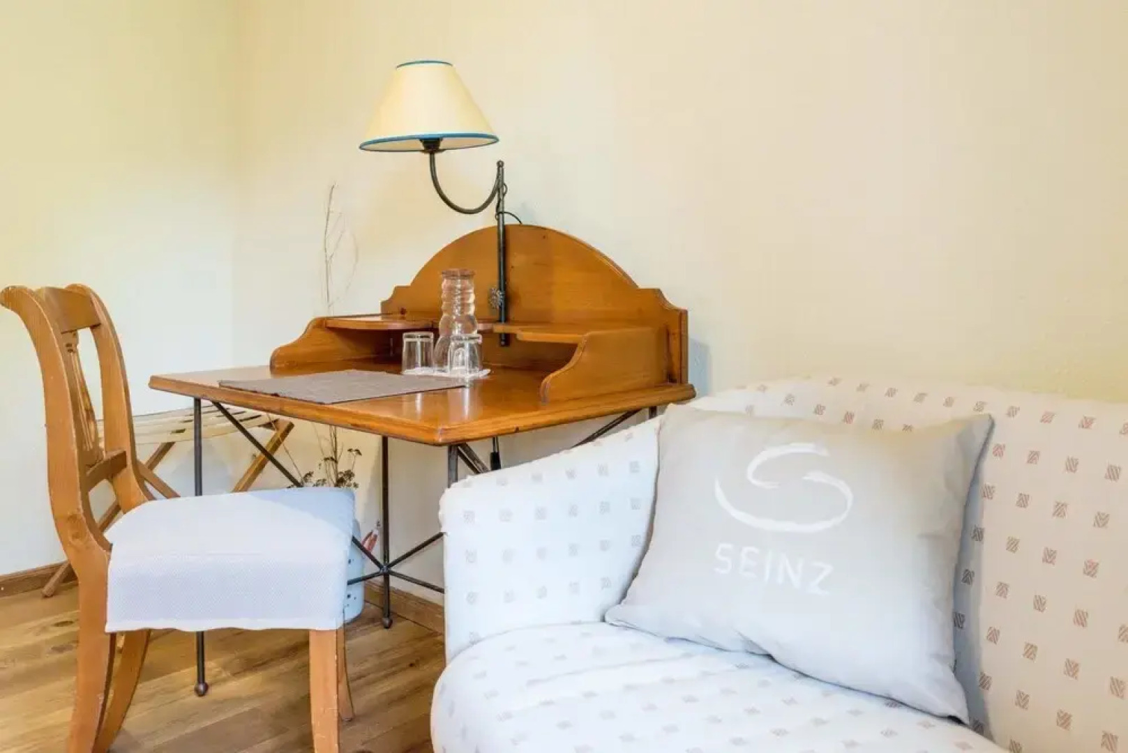 SEINZ - vegetarisches/ veganes BioHotel