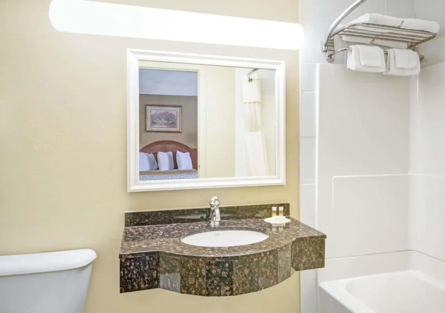 Star Deluxe Branford