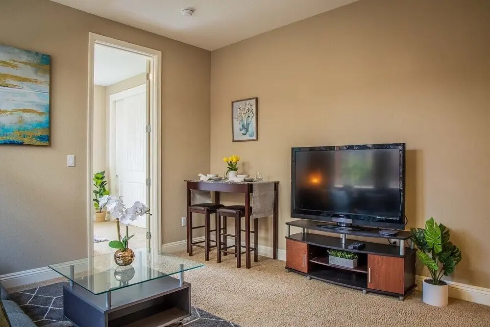 Cozy, Updated In-law