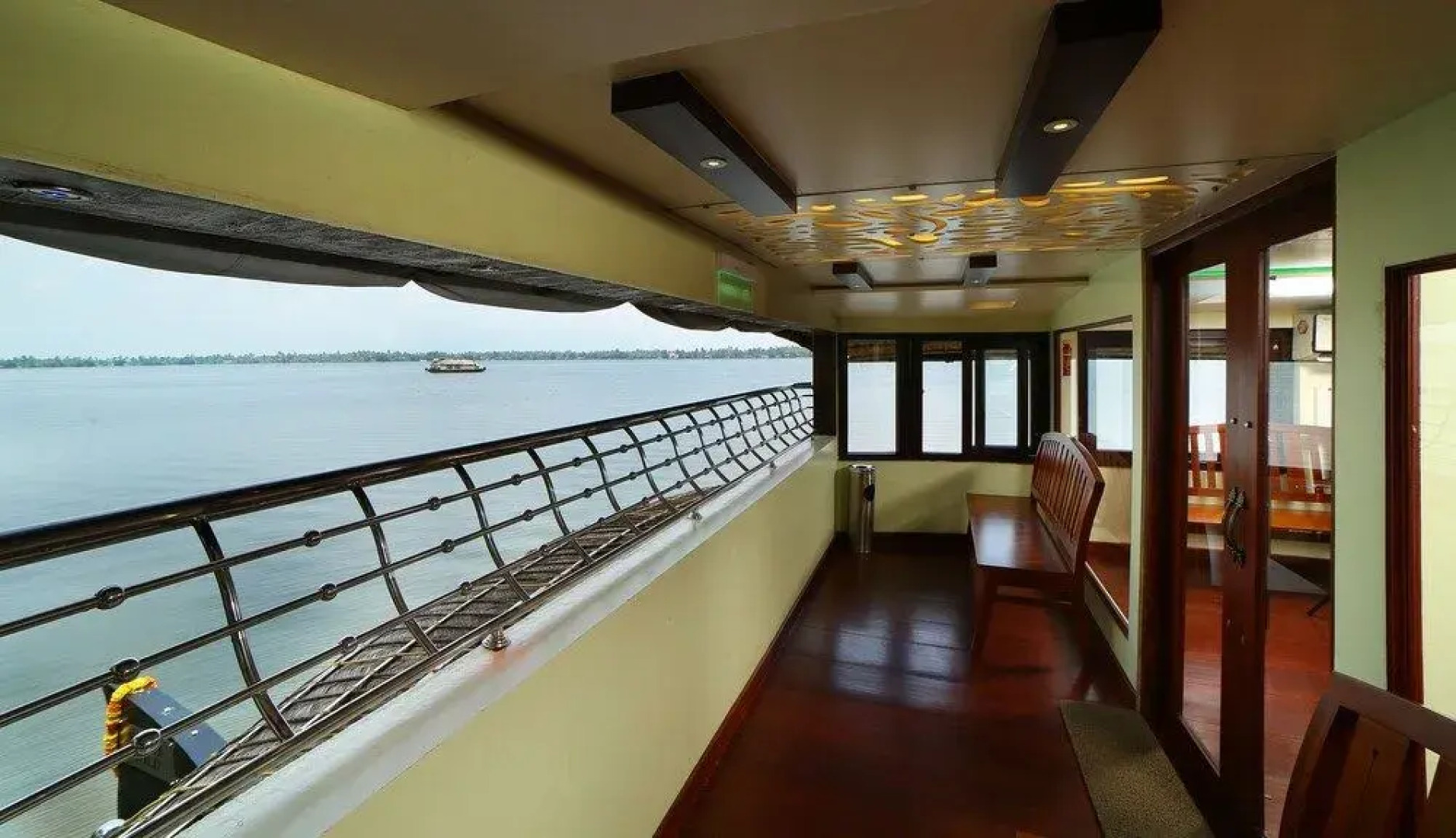Best Kerala Houseboat