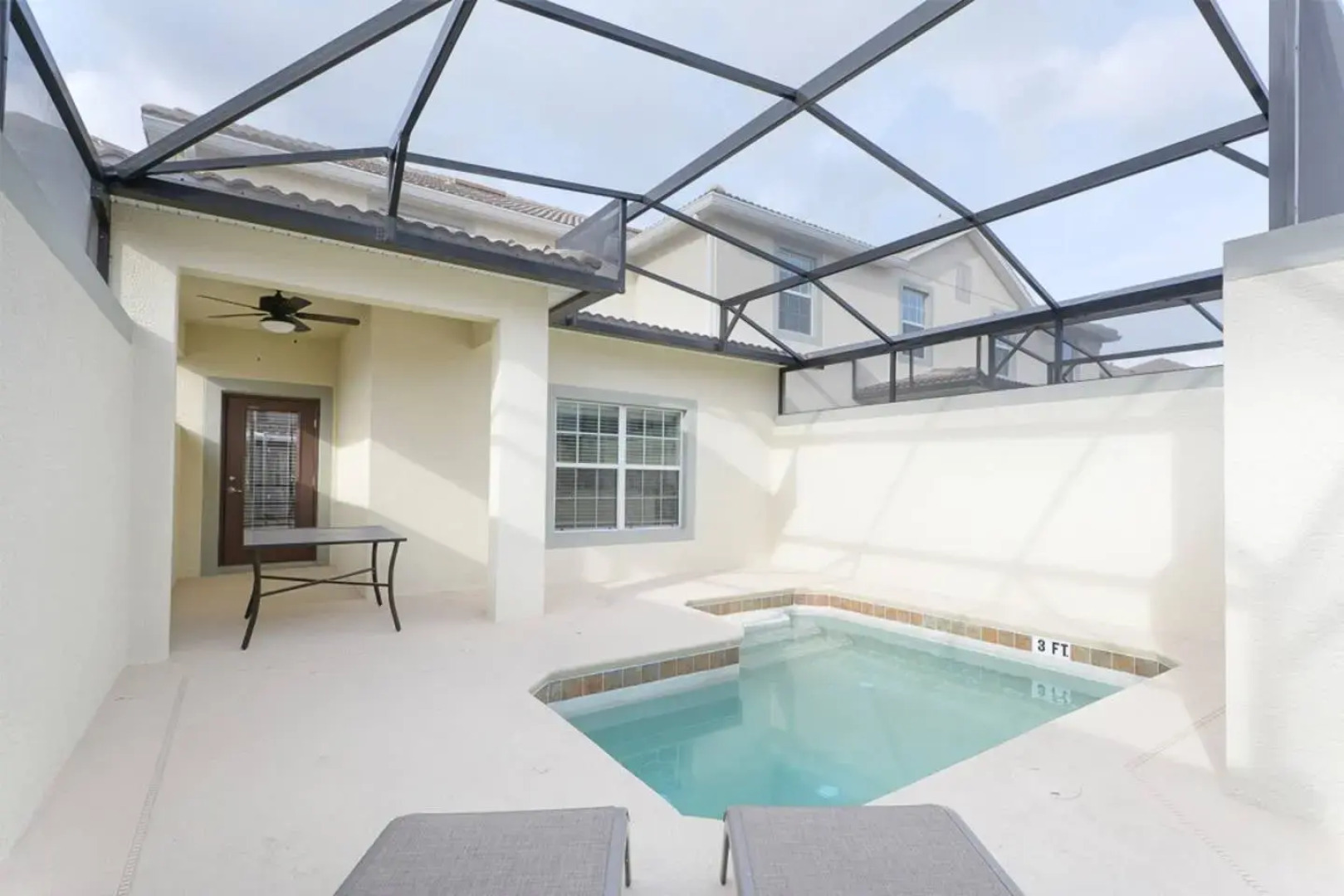 5 bedroom villa at Storey Lake