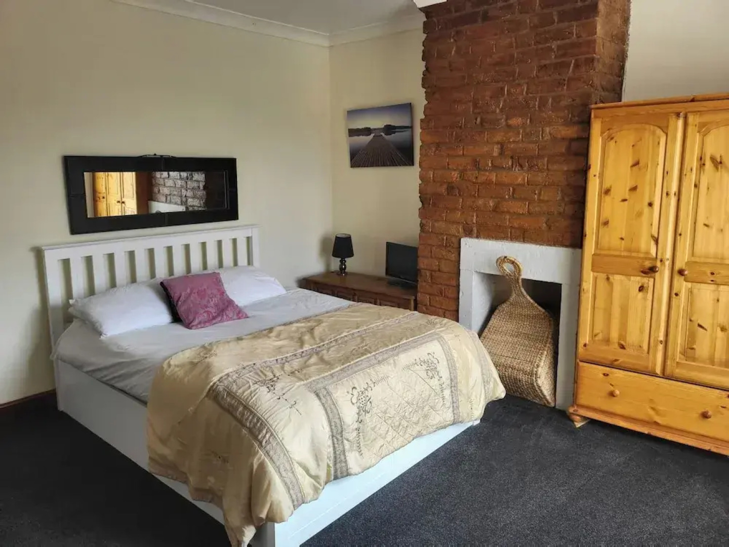 Charming Cottage Retreat in Chorley