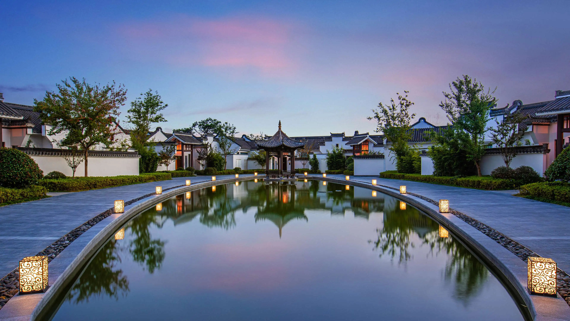 Banyan Tree Huangshan