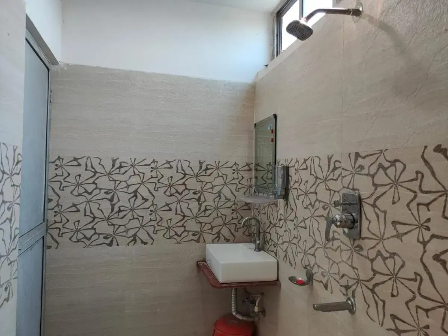 Hotel Madhuwan Heights