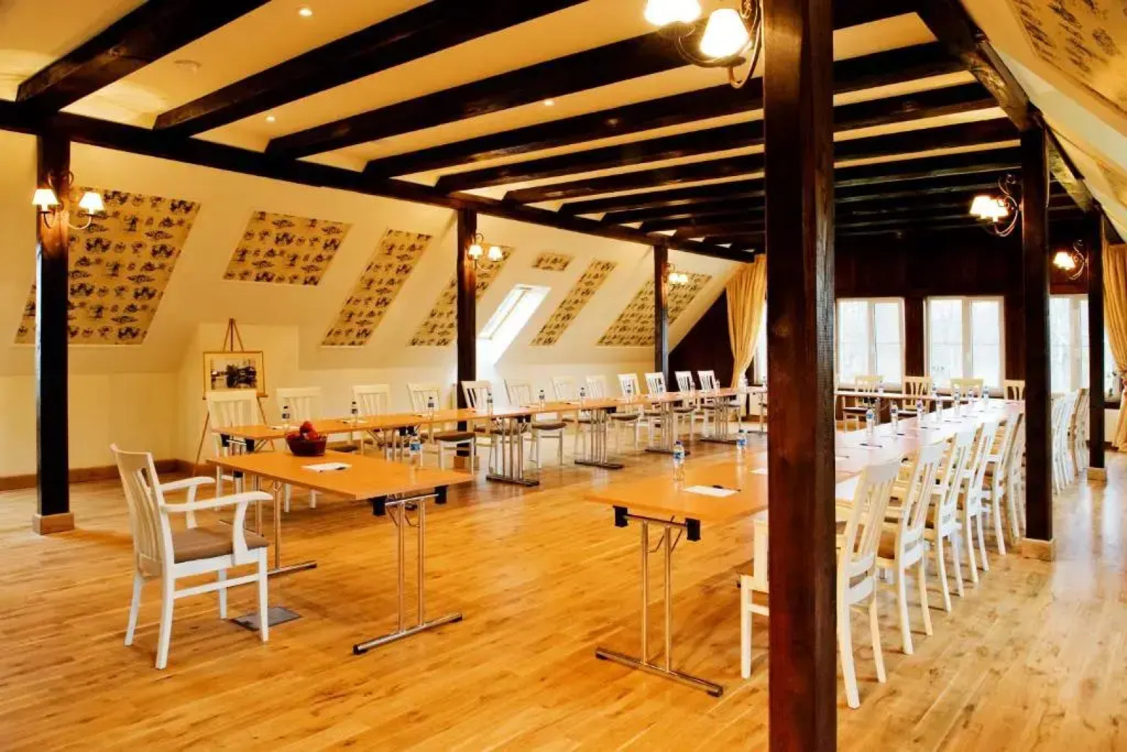 Jabłoń Lake Resort