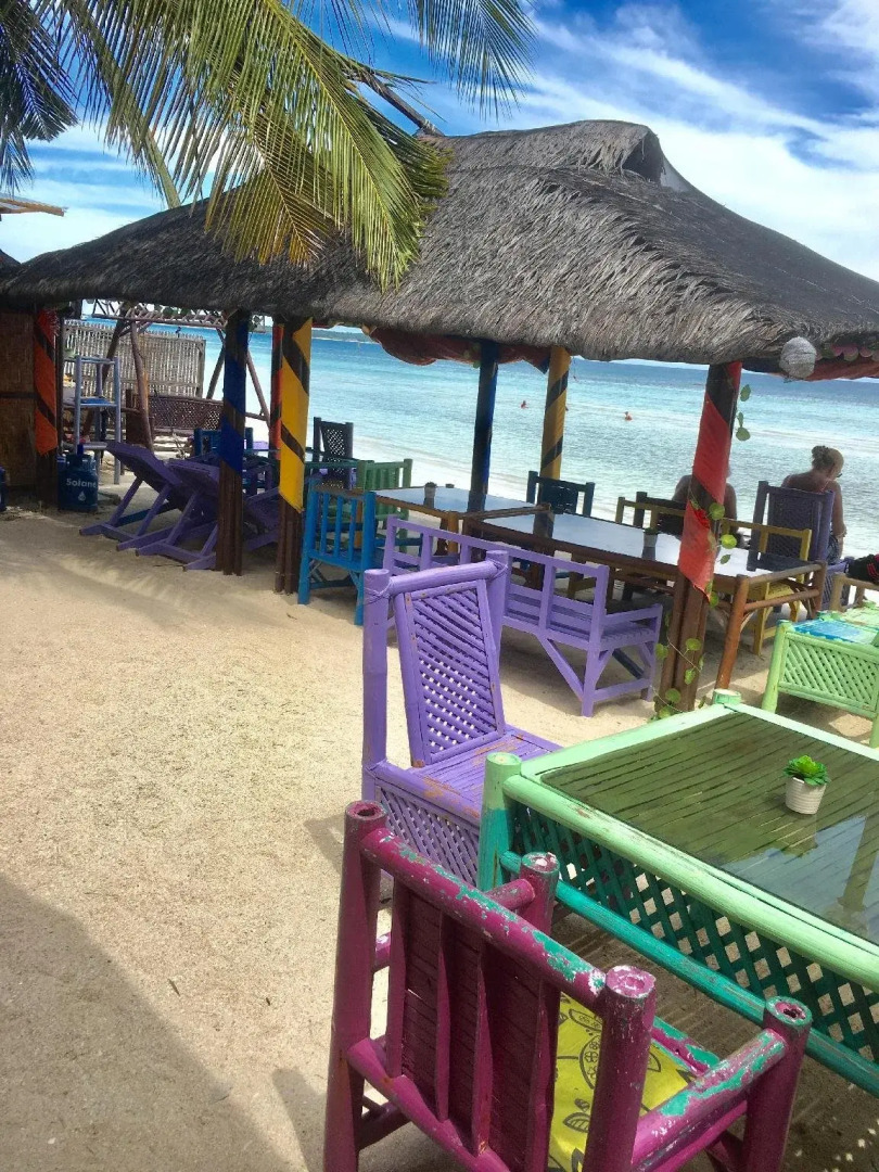 Ritzy's White Beach Resort & Restaurant