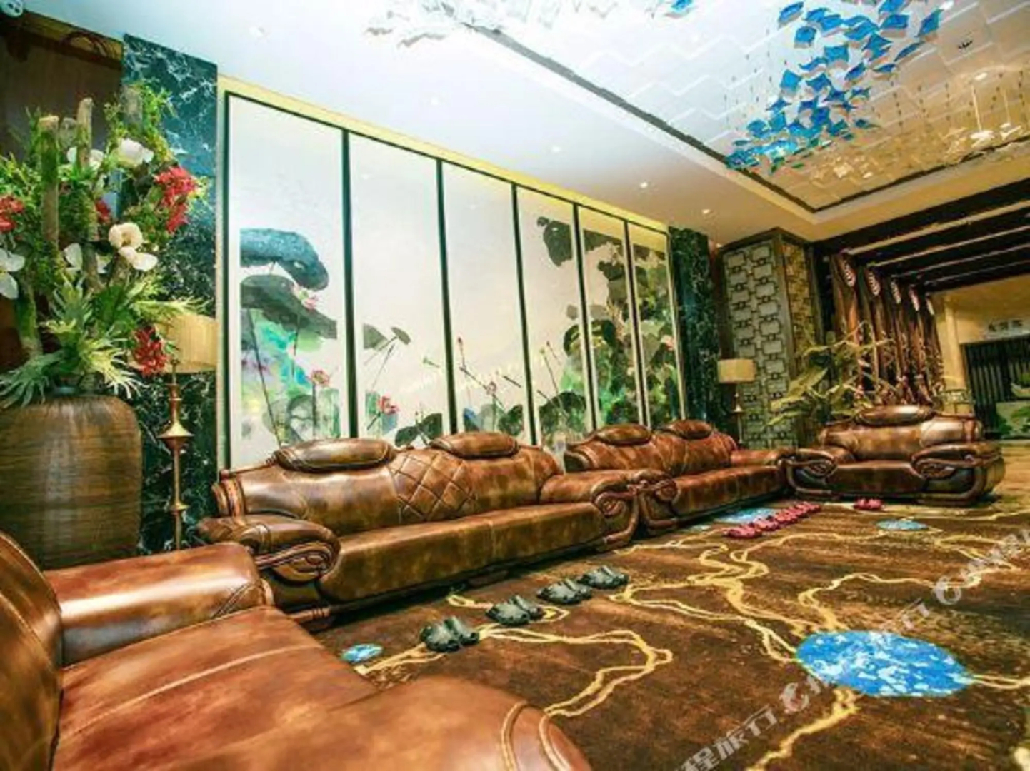 Oriental Hawaii Hotel (Heihe Central Pedestrian Street Shop)