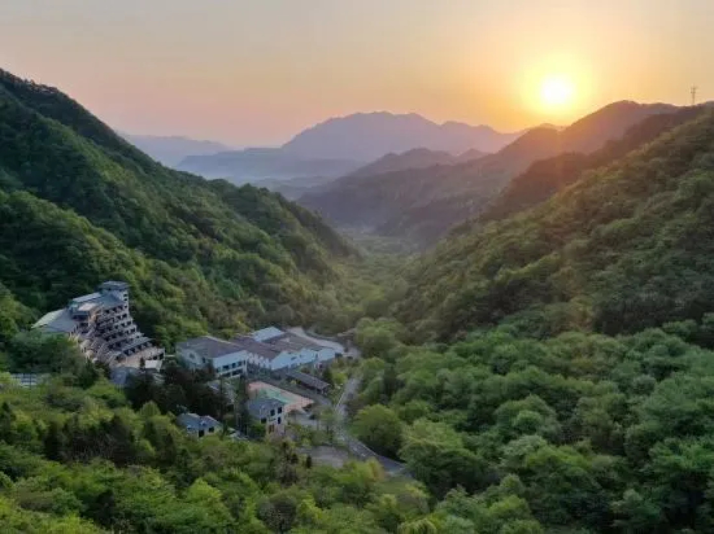 Tiantangzhai Holiday Hotel