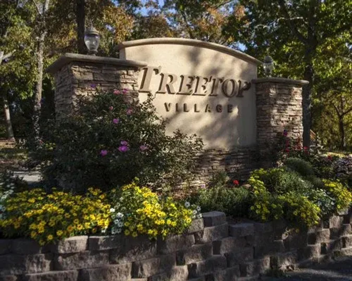 The Pines At Treetop Condominiums