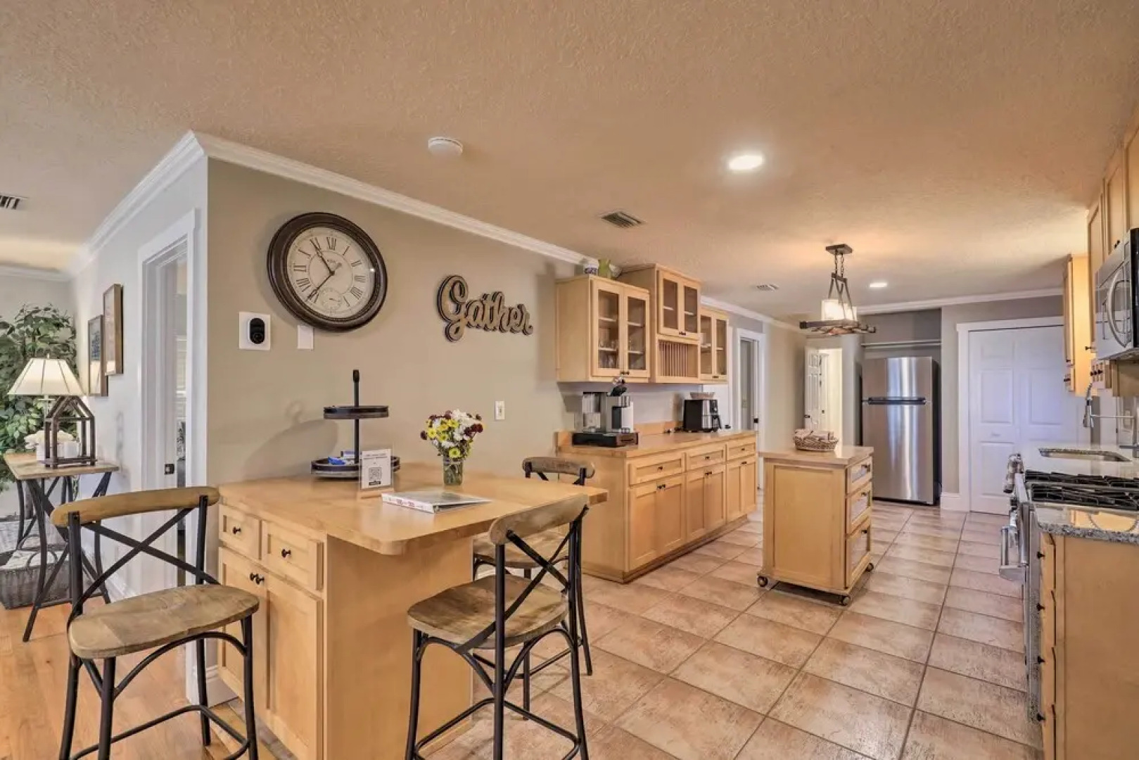 Waterfront Port Richey Getaway w/ Shared Dock