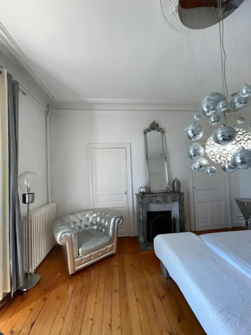 Estate in Saint-pavace Near Le Mans Circuit