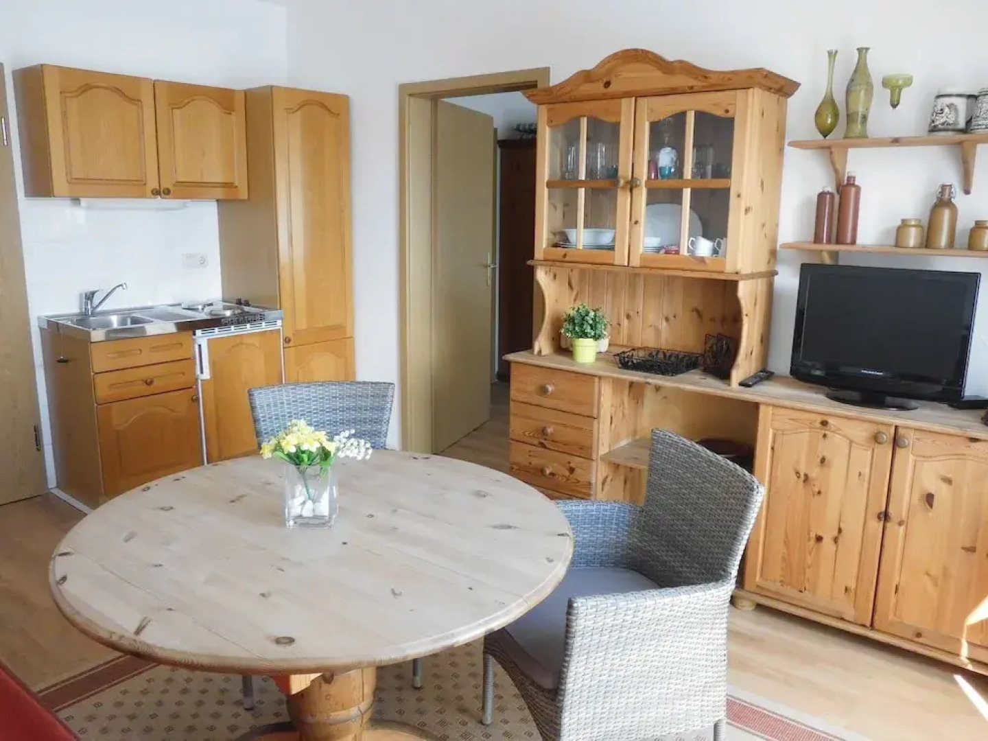 Delightful Apartment With Terrace, Parasol, Garden Furniture