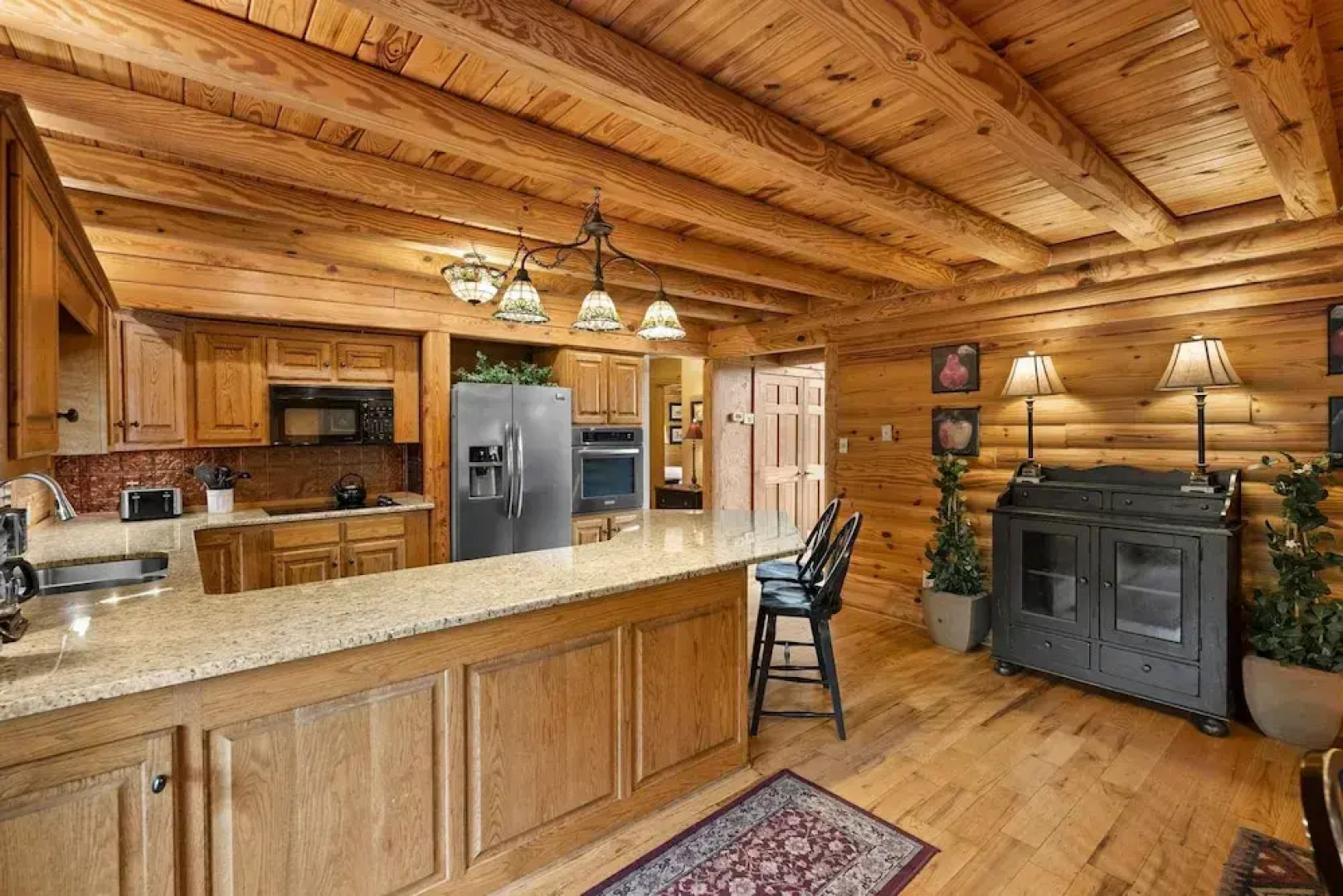 Lakeside Lodge by Avantstay Hot Tub Dock