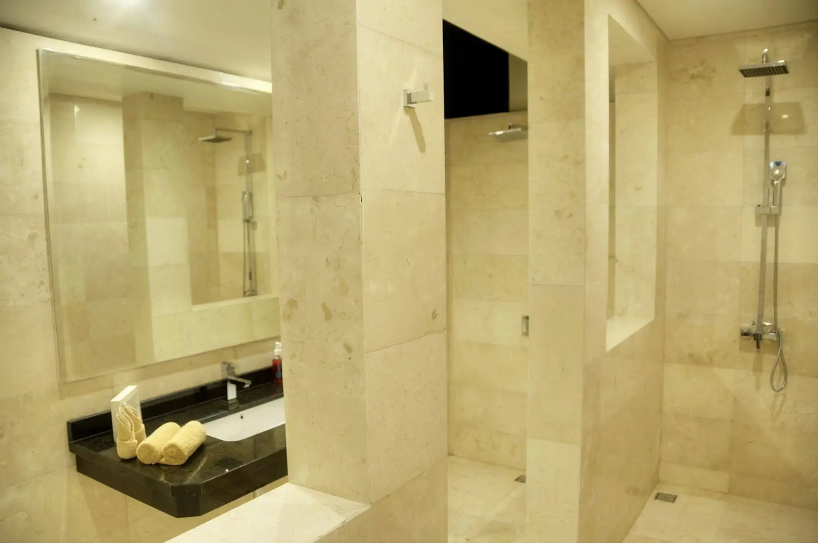 Kokomo Resort Gili Gede