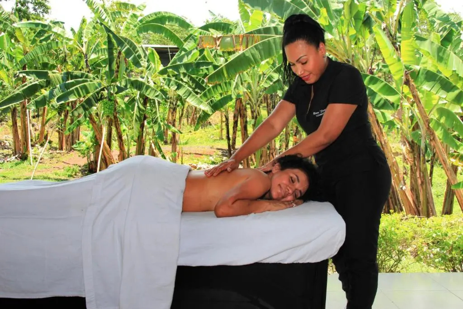 Natura Gardens Galápagos Hotel