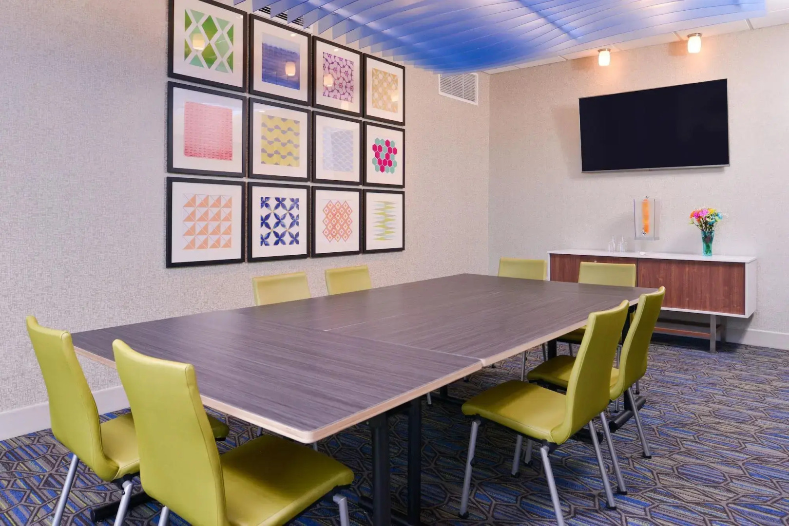 Holiday Inn Express & Suites Olathe West by IHG