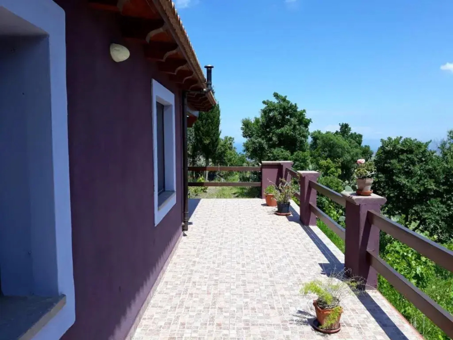 2 bedrooms appartement with sea view enclosed garden and wifi at Sassari