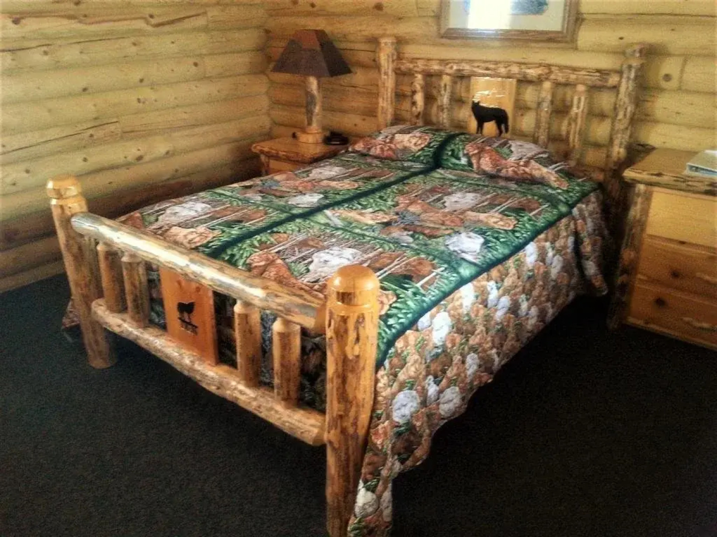 Wolf Den Log Cabin Motel and RV Park