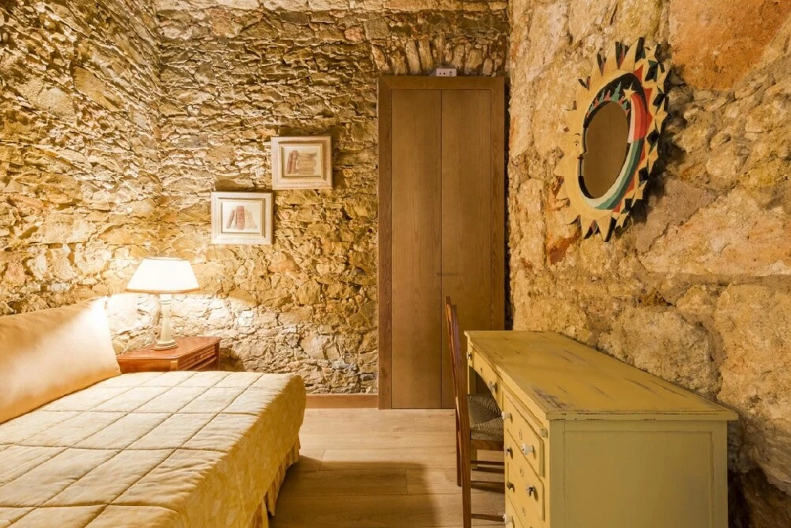 Villa With 4 Bedrooms in Quelfes, With Wonderful sea View, Pool Access