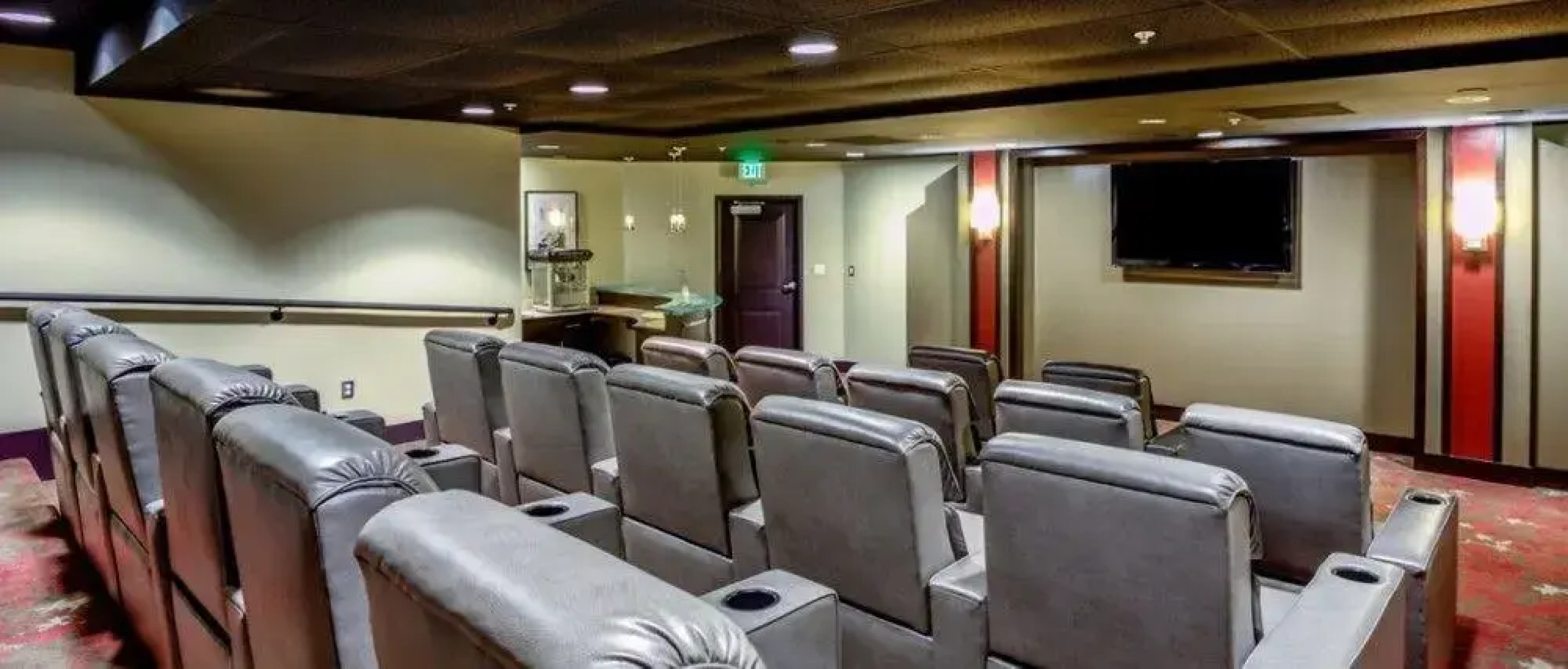 Global Luxury Suites at Whetstone Way