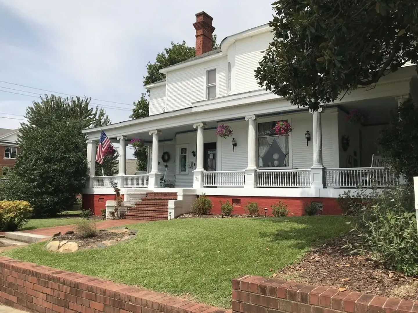 The Simmons-Bond Inn