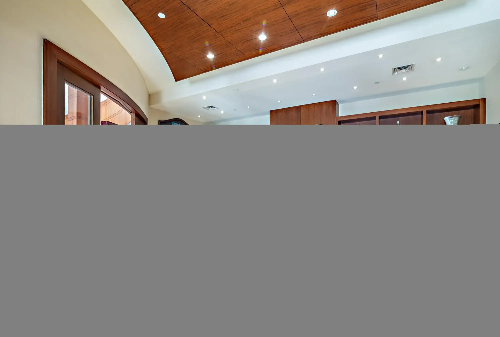 Ocean view 2 bedroom penthouse