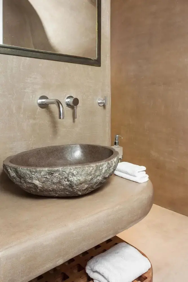 Epic Twin Luxurious 14 Bedrooms Villa for 28