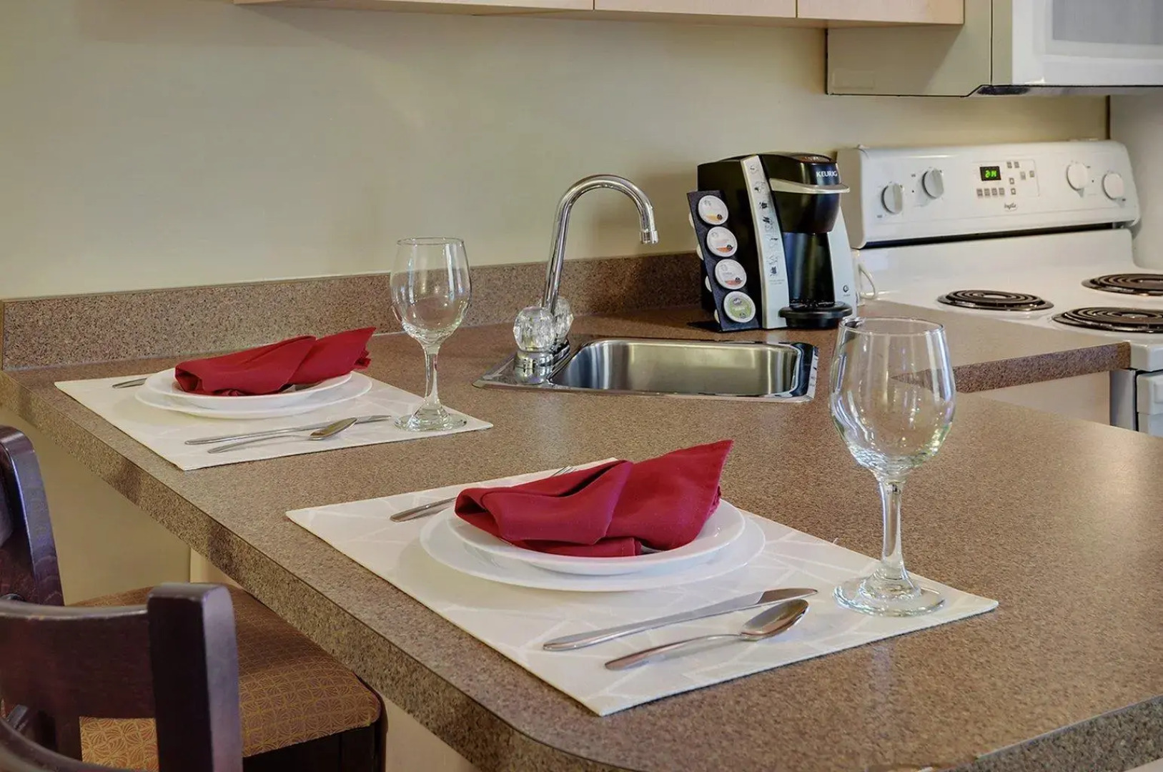 Pomeroy Inn & Suites Hotel Dawson Creek