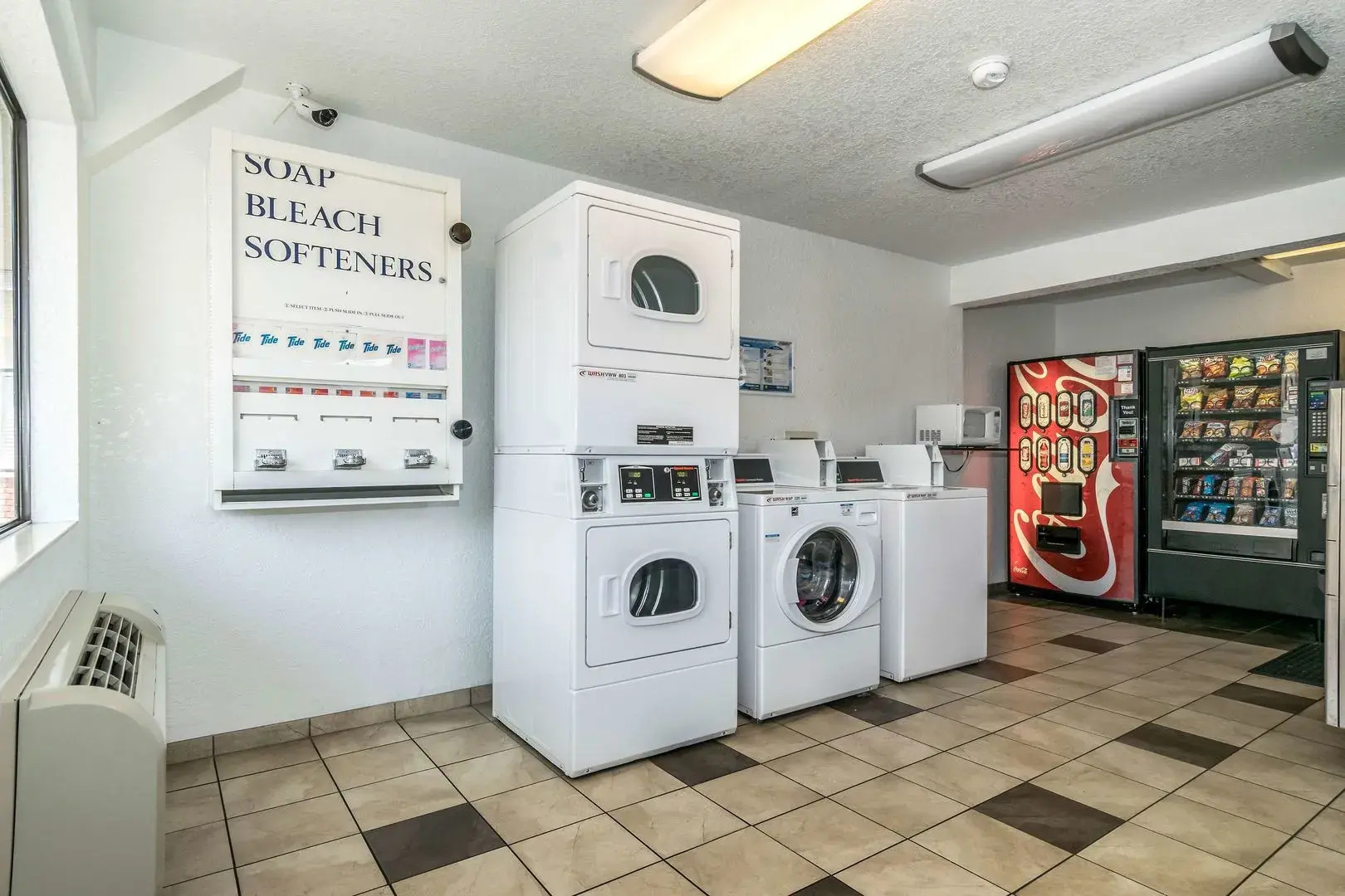 Motel 6 Anaheim, CA - Fullerton East