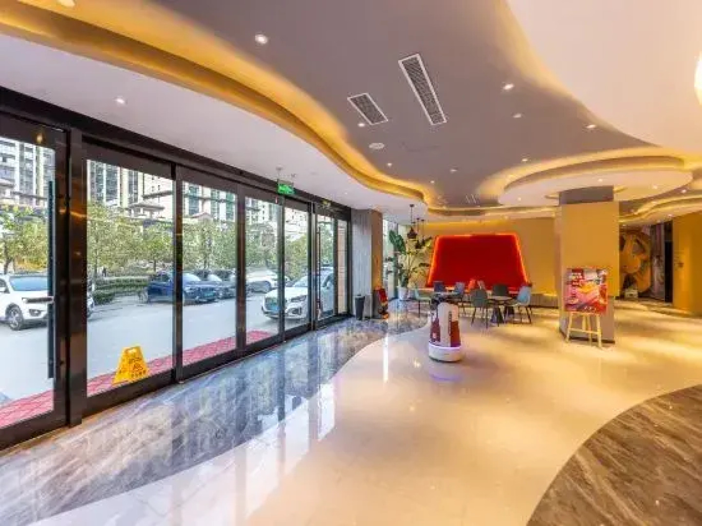 Ibis Hotel (Longnan Railway Station)