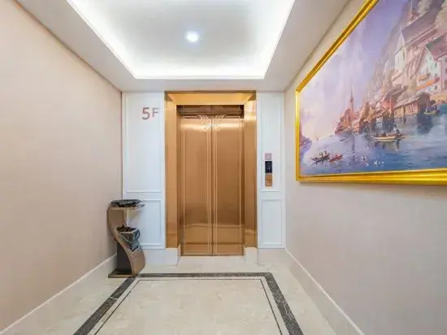 Vienna Hotel（Nujiang Gongshan Store）