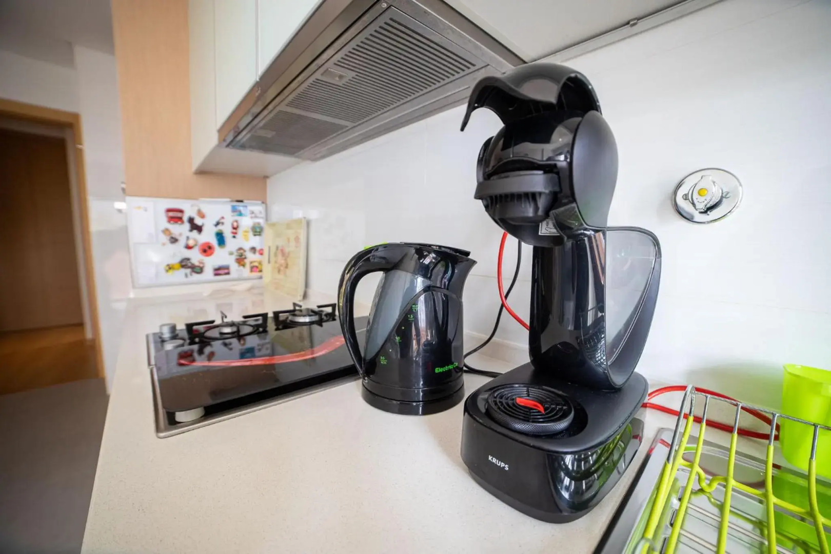 Lovely apartment near airport and Nations Park, with garage