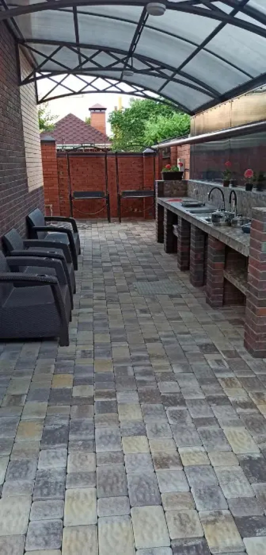 House 9 (Хаус 9)