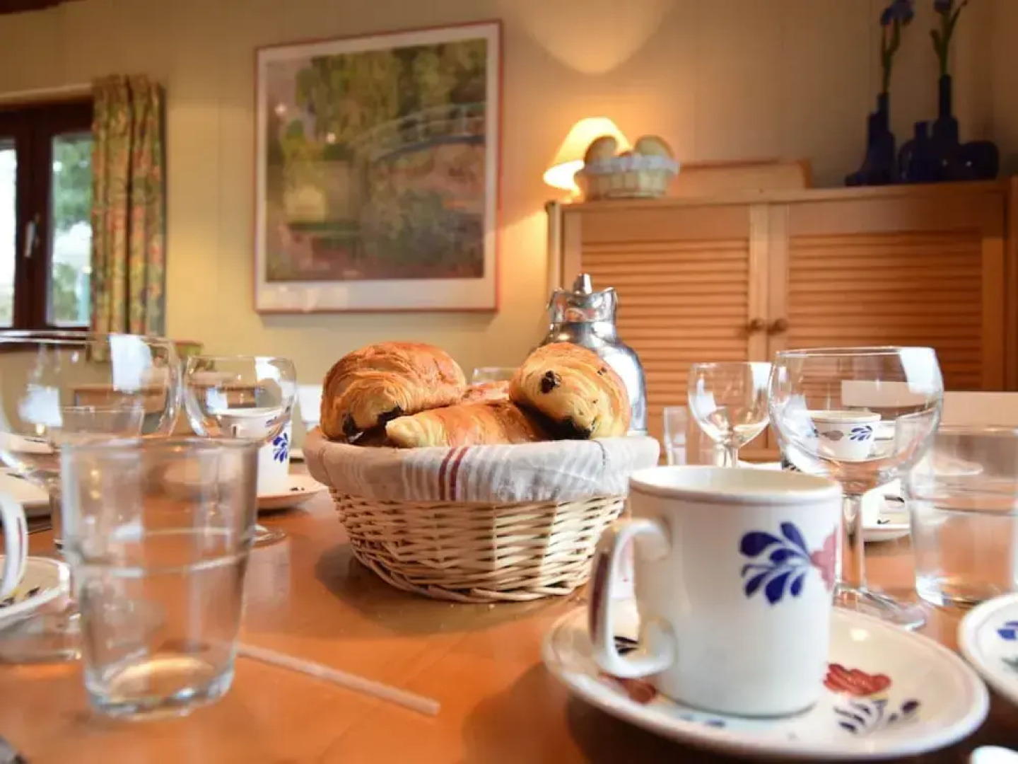 Comfortable Cottage Near Lake Cherapont