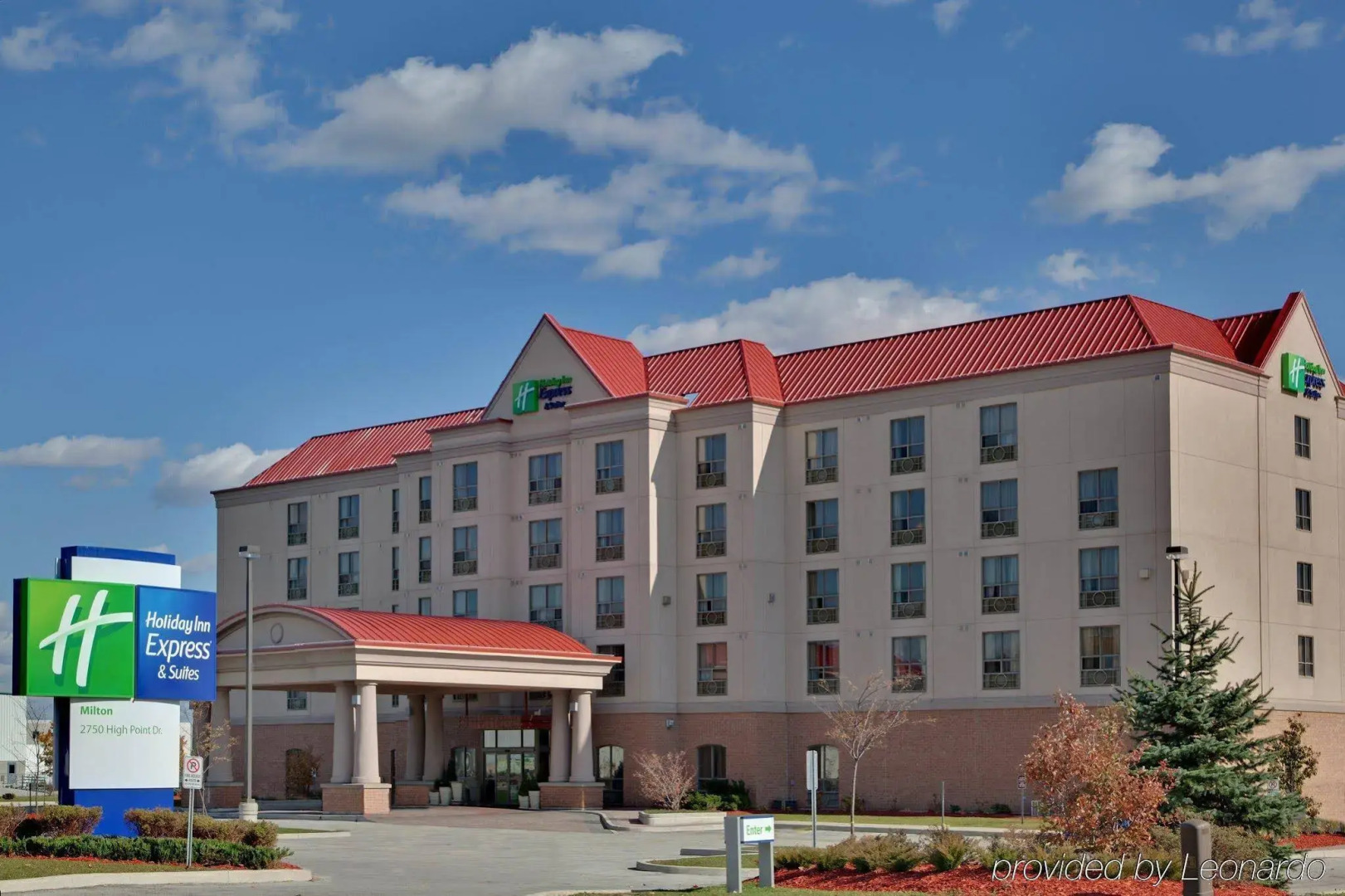 Holiday Inn Express & Suites Milton by IHG