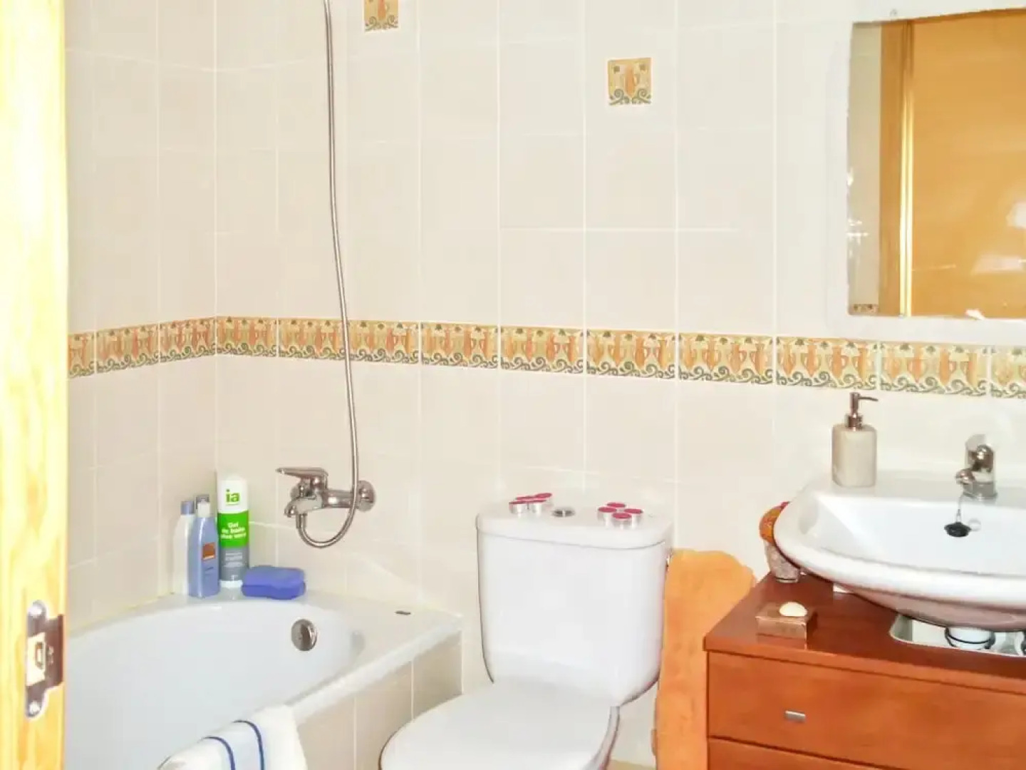 Apartment With 2 Bedrooms in El Campello, With Wonderful Mountain View