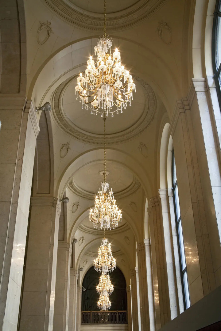 One King West Hotel & Residence