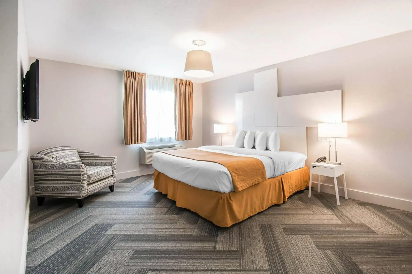 Quality Inn & Suites By the Parks