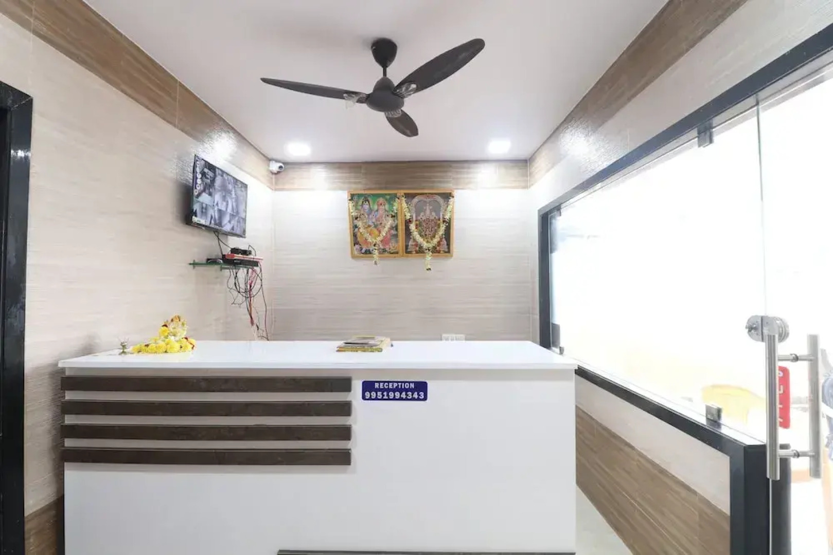 Hotel Vallabha Residency