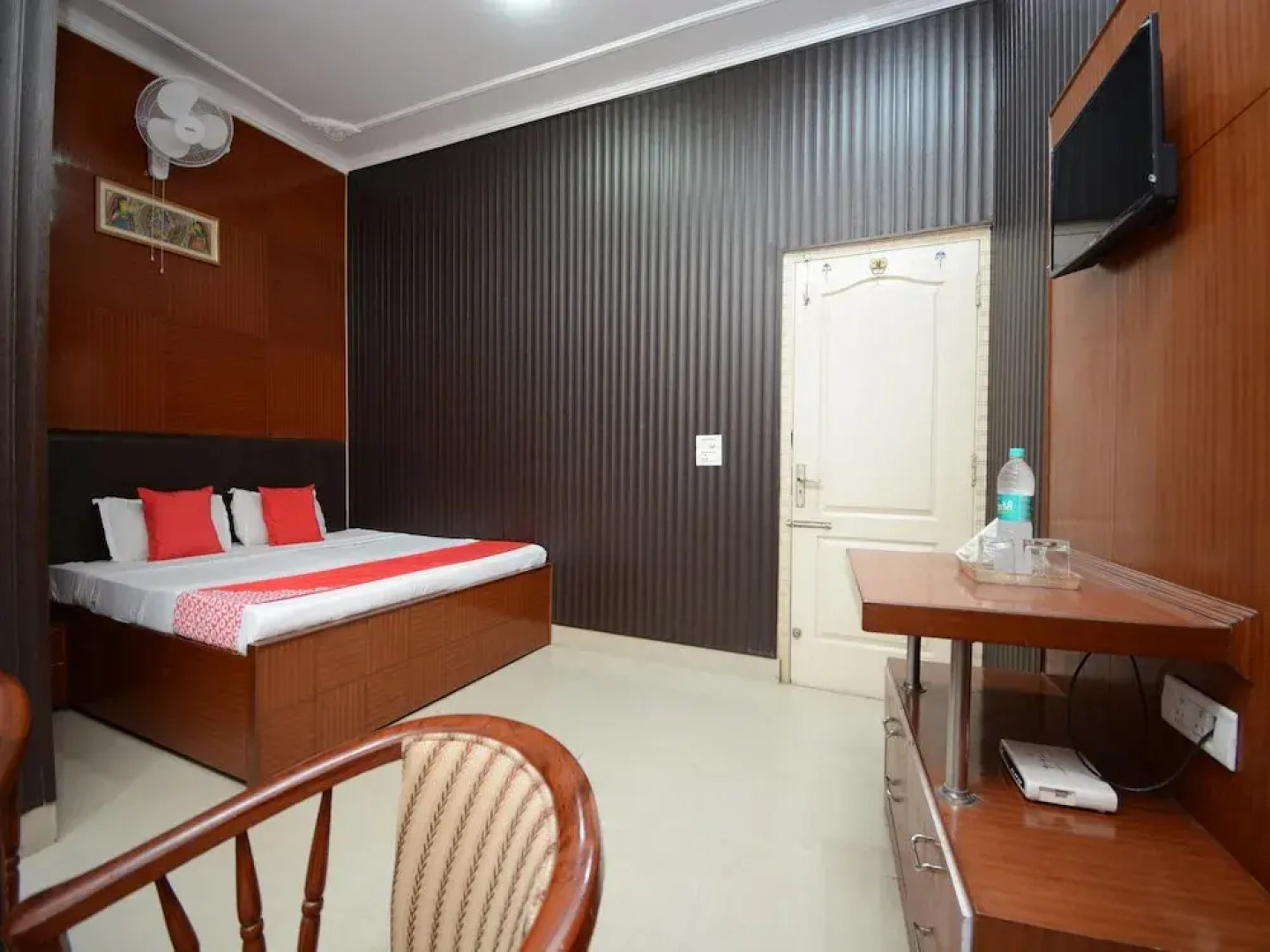 Nanda Lodge by OYO Rooms