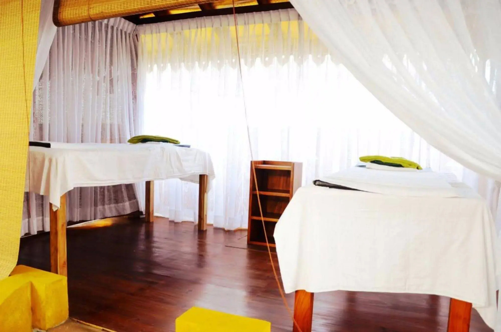 Hotel Cockpit Airport Reach