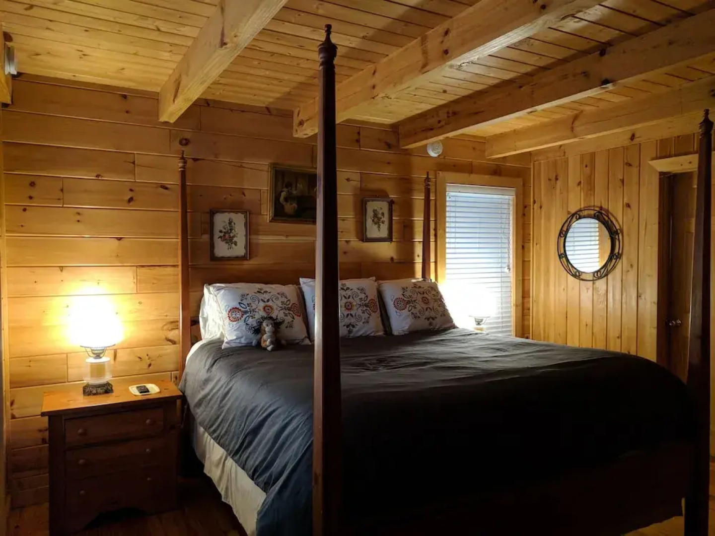 Dogwood Cabin at Blairsville 2 Bedrooms 2 Bathrooms Cabin