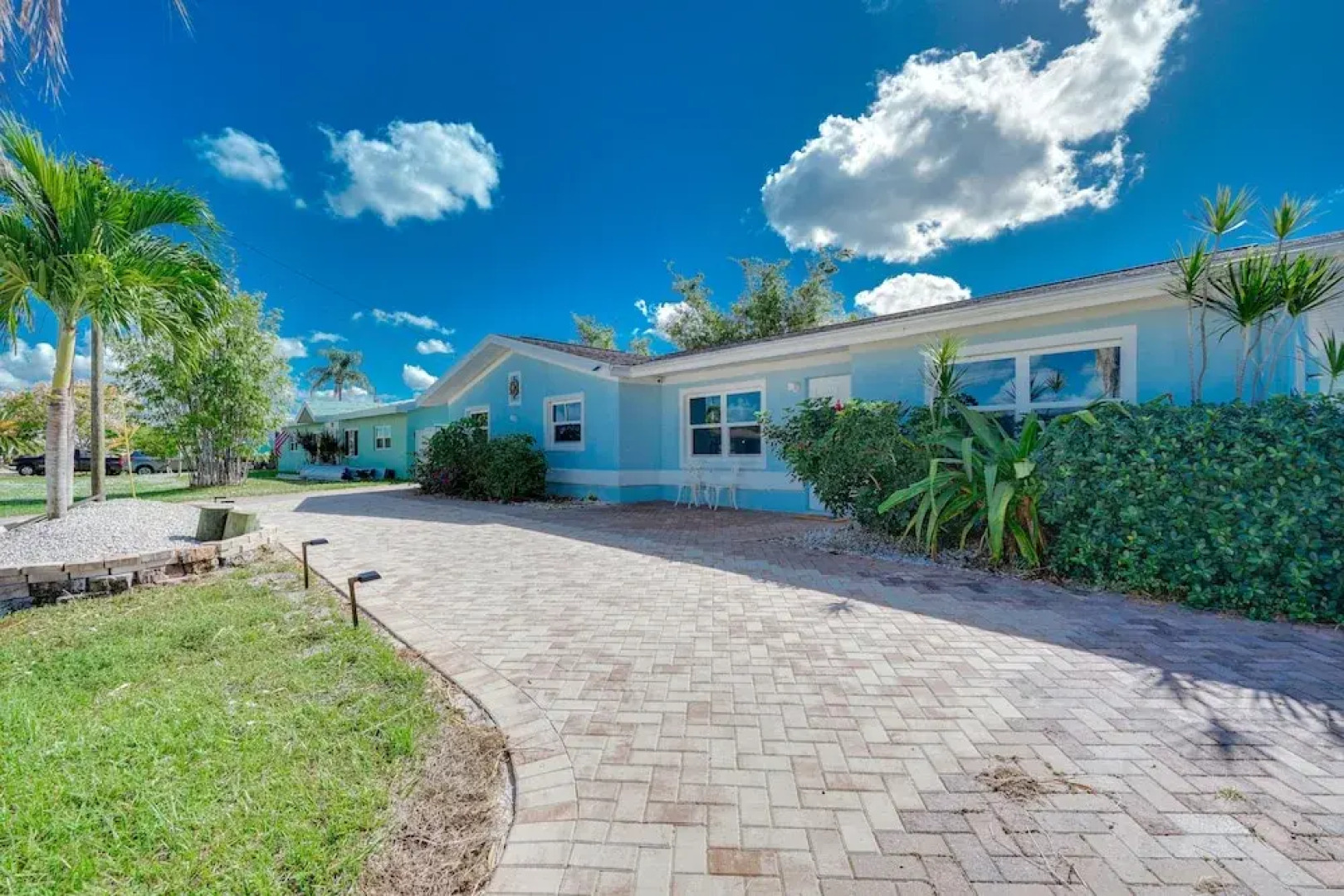 North Fort Myers Home w/ Hot Tub & Boat Dock