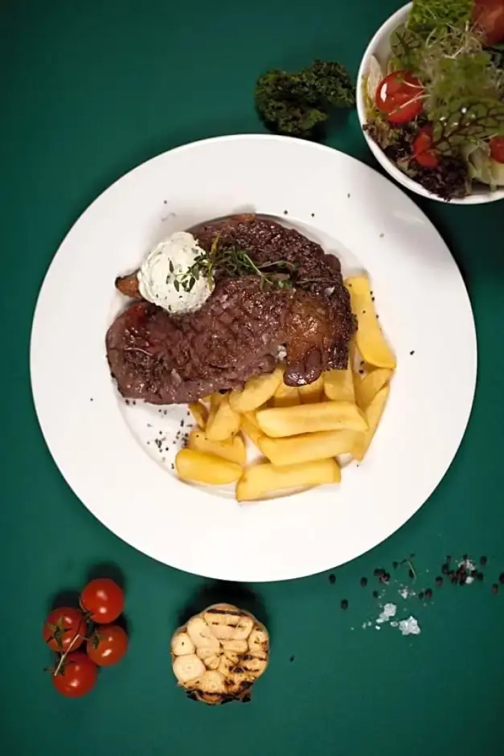 Hotel-Restauracja Platan