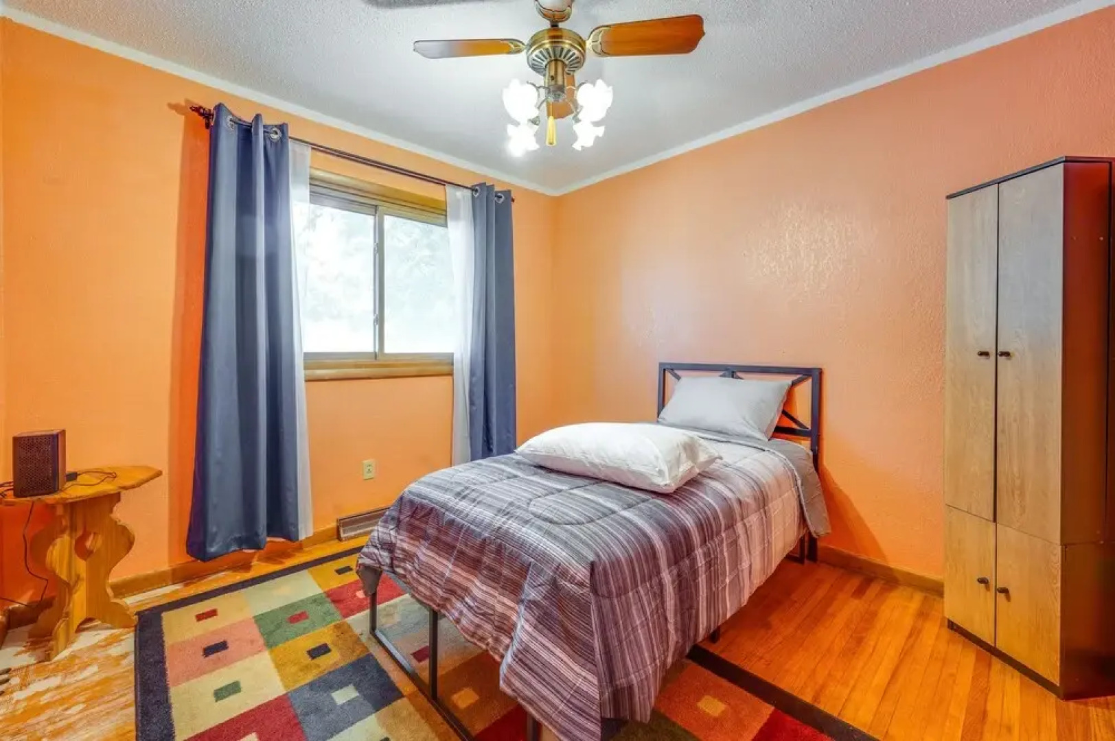 Pet-friendly Waterloo Abode w/ Deck!